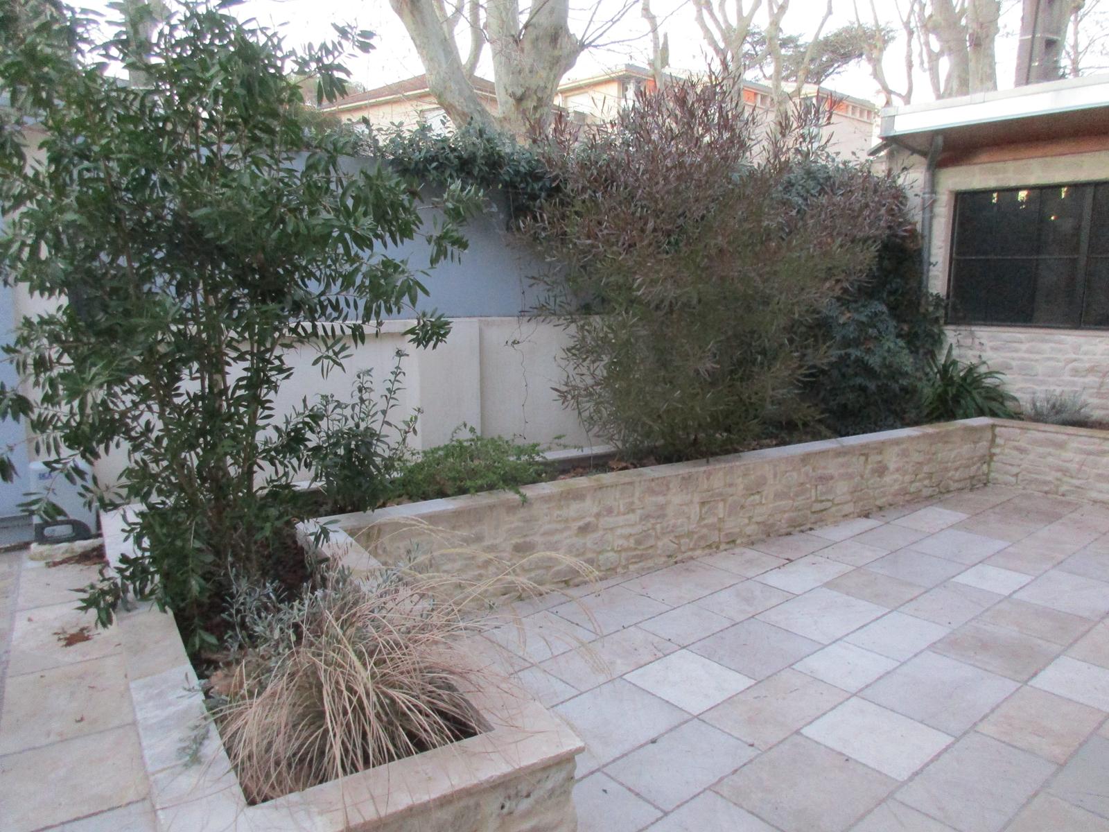 Jardinière à Montpellier: aménagement