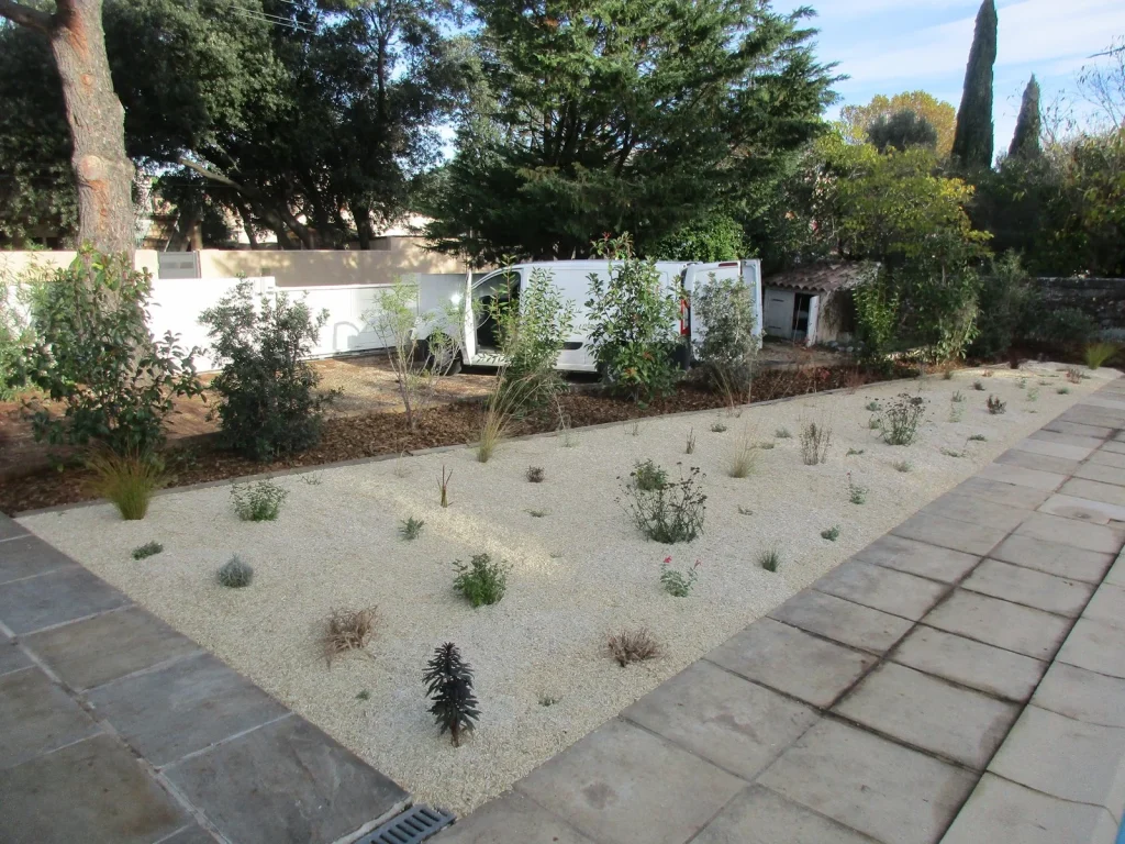 Création de jardin sec à Montpellier
